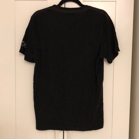 Guess Graphic Tee - Picture 4 of 6